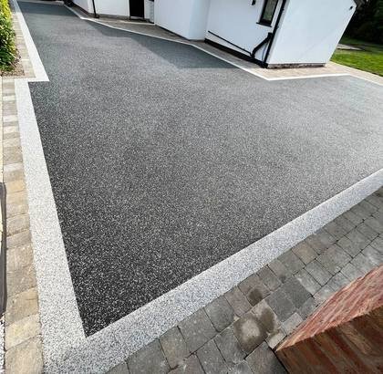 Black Resin Driveway With Silver Border