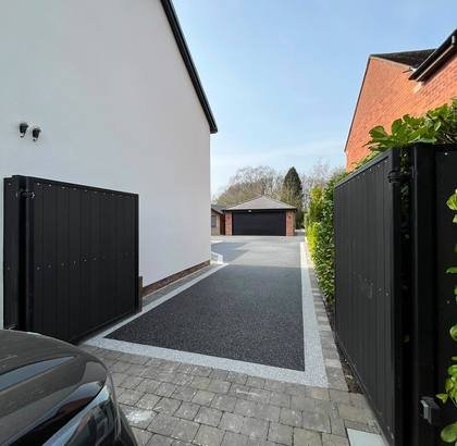 Resin Side Pathway With Block Border