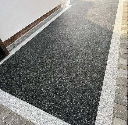 Resin Bound Pathway — Silver Border