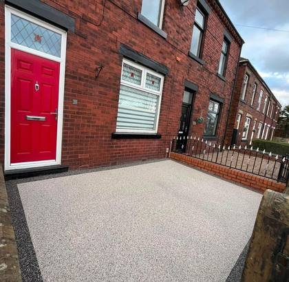 Cream Resin Bound Driveway